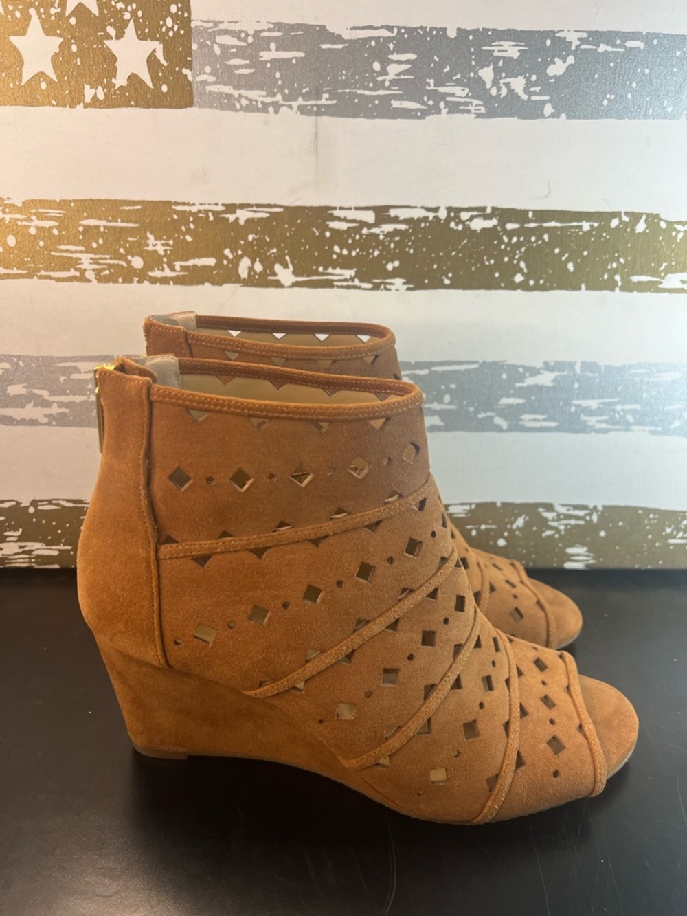 Michael Kors Wedges - Picture 2 of 7